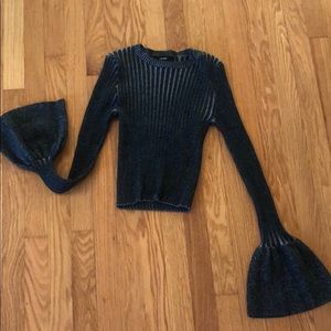 Crop sweater with flare sleeves